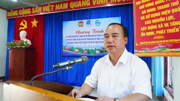 Xã Ya Ly gặp mặt, giao lưu chào mừng ngày thành lập các Hội